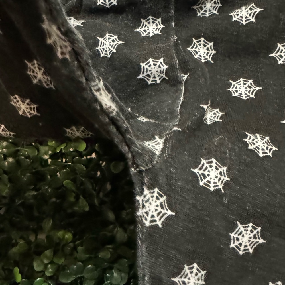 🔥5/$25🔥CHICK PEA SPIDER WEB/HALLOWEEN THEMED 12MO PAJAMA PANTS BOY/GIRL - Picture 4 of 8